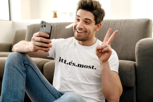 itt.és.most. póló