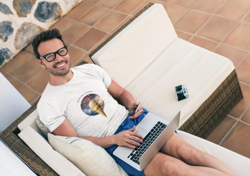 Trust the Universe póló