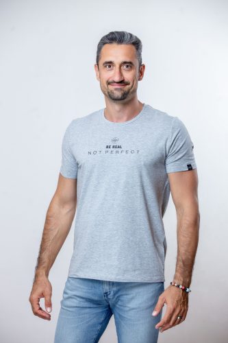 Be real, not perfect minimál póló