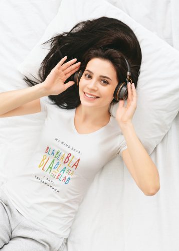 My mind says: Blah blah póló