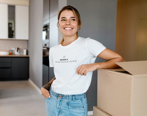 Hallgass a megérzéseidre póló